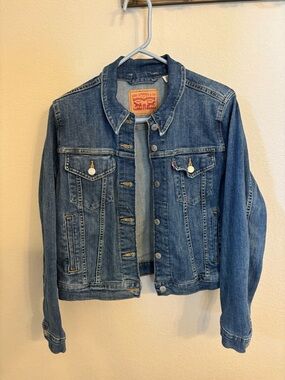 Levi's Blue Denim Jacket - Classic Jean Trucker